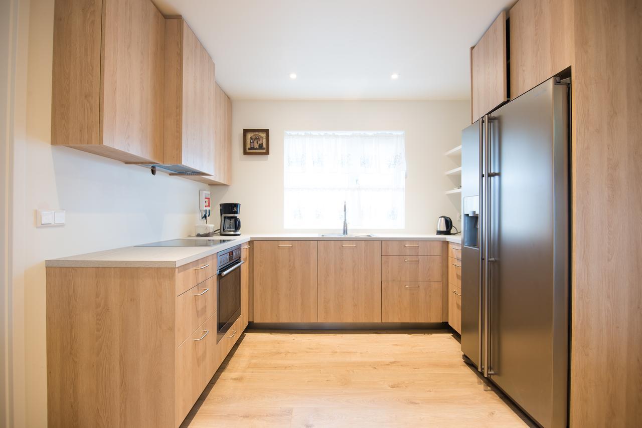 Guesthouse Grund Grindavik Bagian luar foto
